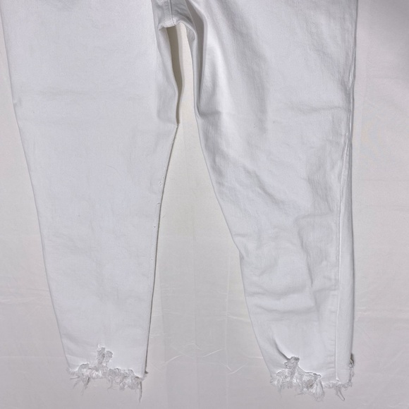 Gap White Cropped Exposed Button Fly Raw Hem Cigarette Jeans 6/28 - Picture 13 of 15